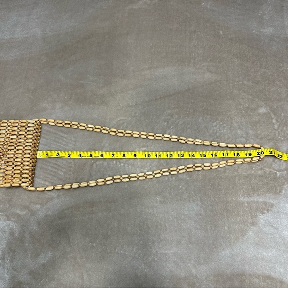 Wood Elongtated Woven Bead Crossbody Purse Zipper - Picture 5 of 8